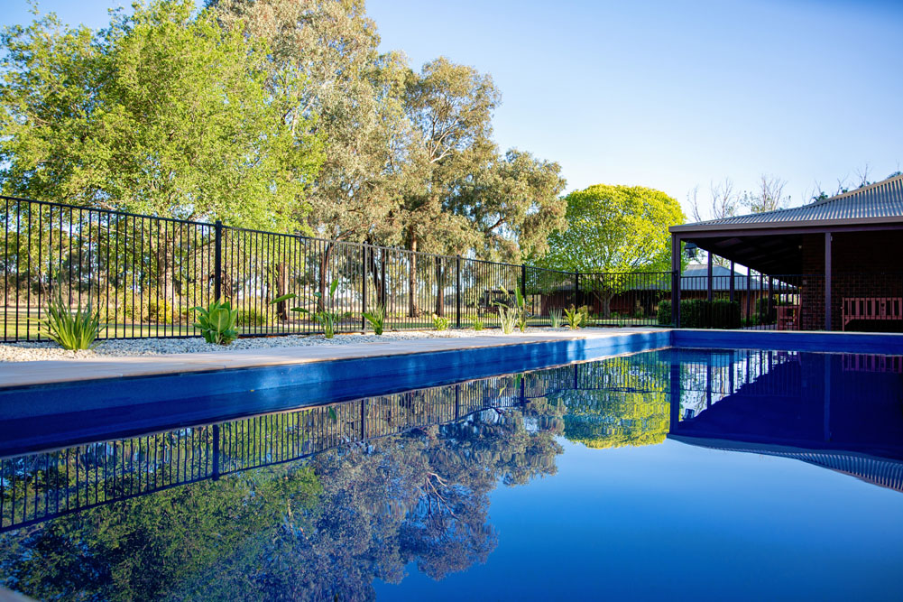 Family holiday pool Yarrawonga Family holiday pool Yarrawonga