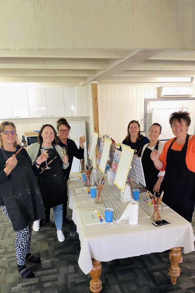 paint n sip party event