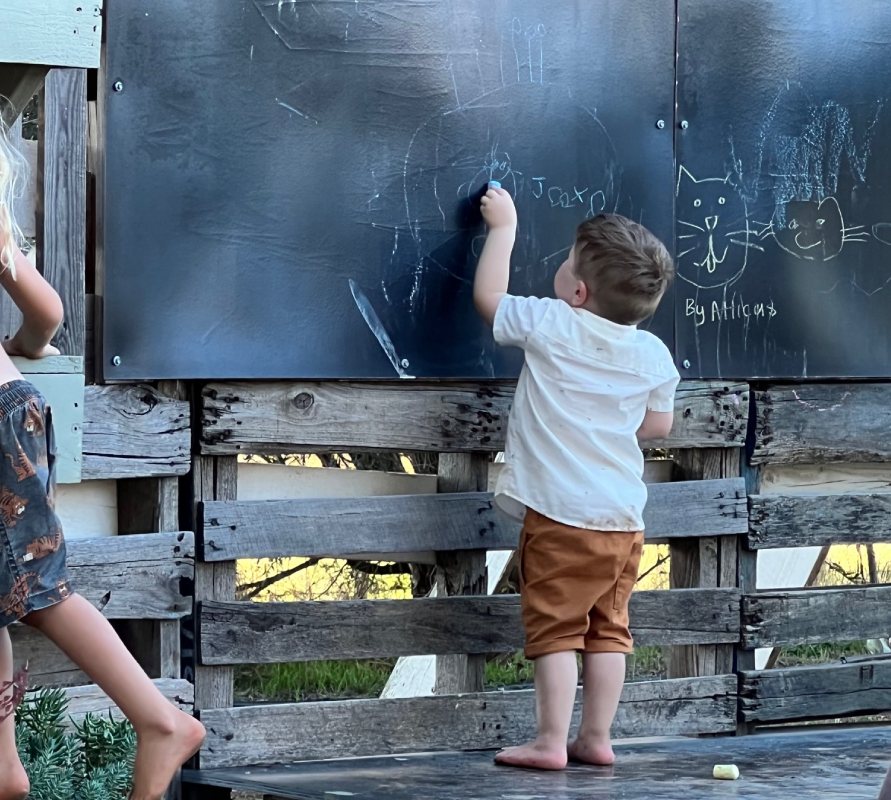 play chalkboard